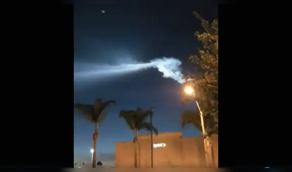 Vía Facebook: Dos ovnis salen volando tras explosión en cielo de México [VIDEO]
