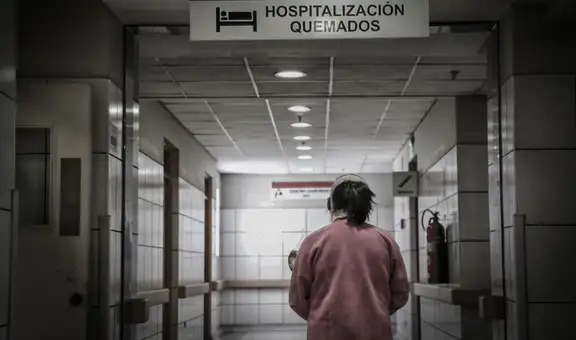 Precariedad laboral: internos de medicina expuestos a enfermedades trabajan más de 36 horas seguidas