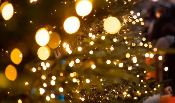 ¿Cómo arreglar luces de Navidad de la forma más fácil y sencilla?