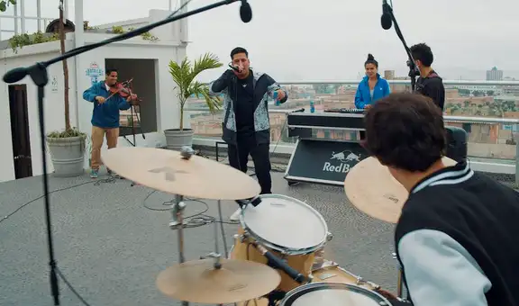 Jaze y Choque hacen freestyle por fiestas patrias [VIDEO]