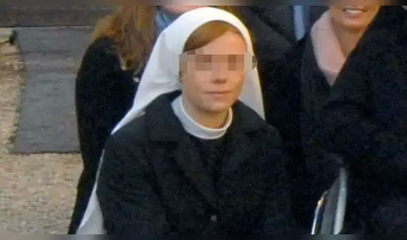 Pasó de vestir hábitos de monja a desnudarse en público [VIDEO]