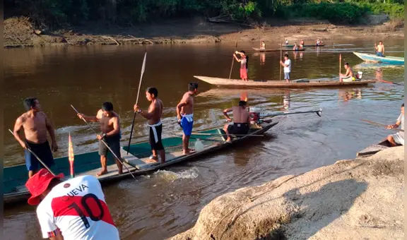 Comunidades nativas toman el río Chambira a causa de derrames de petróleo no atendidos