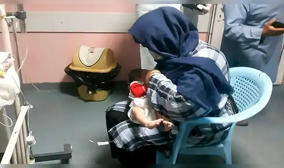 Afganistán: madre amamanta a 20 recién nacidos cuyos padres fueron asesinados en atentado de hospital