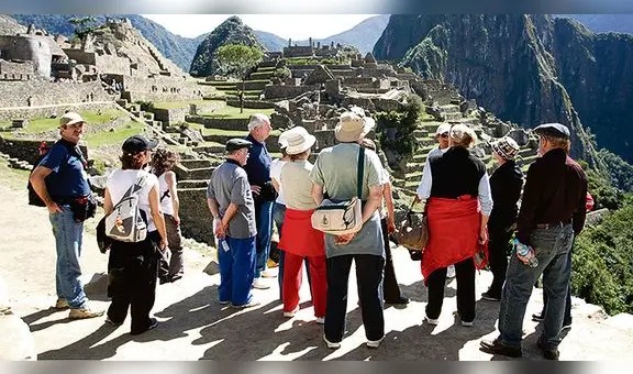 Machu Picchu recibió 3 mil 800 turistas diarios en 2017
