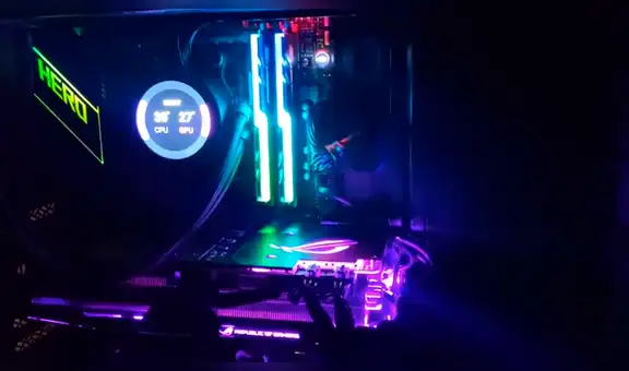 Henry Cavill no usa PS4 ni Xbox, prefiere una PC gamer y así armó la suya propia [VIDEO]