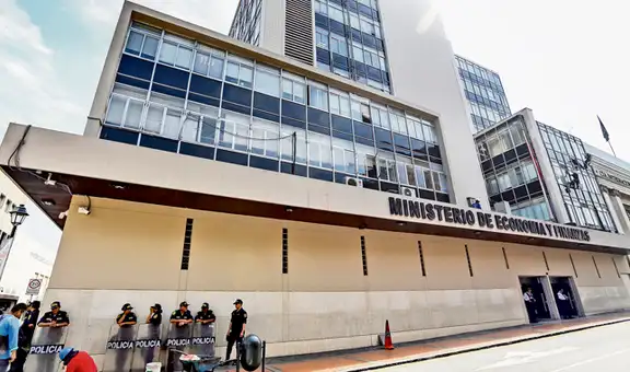 Mil pliegos de gremios de servidores públicos a negociación colectiva