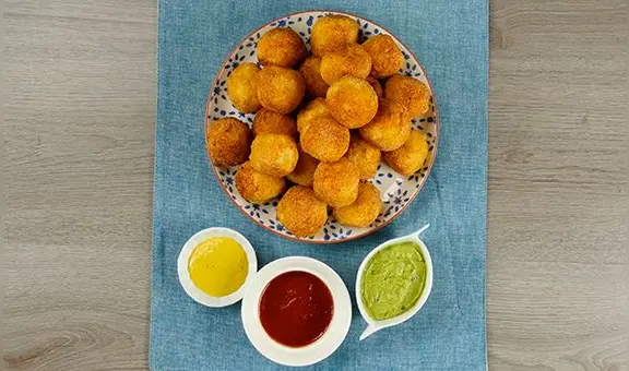 Bolitas de yuca con queso andino