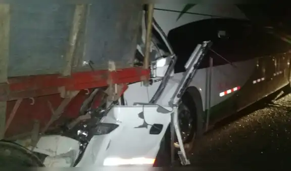 Áncash: choque de un bus con tráiler dejó un muerto en Huarmey