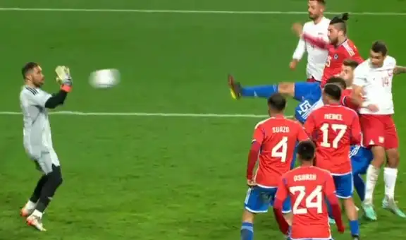 ¡Se le escapó la pelota! El blooper de Claudio Bravo que terminó en el gol de la derrota de Chile