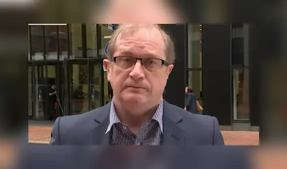 Despiden a médico que discriminó a paciente transgénero diciendo “no voy a llamar señora a un barbudo”