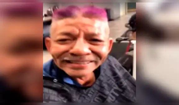 Facebook viral: hombre se da cuenta que le pintaron el cabello de fucsia y reacciona de manera insólita [VIDEO]