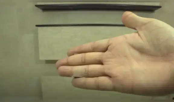 Mago enseña truco para desaparecer una carta de la palma de tu mano [VIDEO]