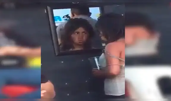 Facebook viral:  curiosa reacción de chica ebria cuando se mira al espejo sorprende a miles [VIDEO]  