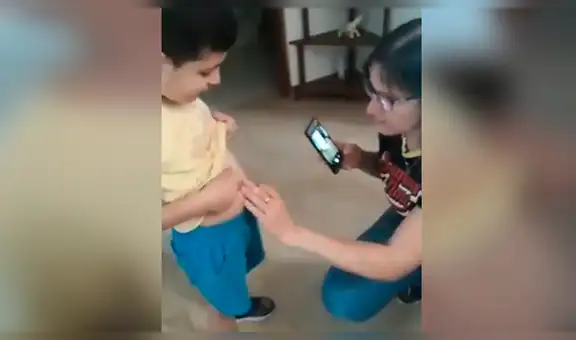 Niño se traga imán y su mamá hace lo más inesperado para ayudarlo [VIDEO]