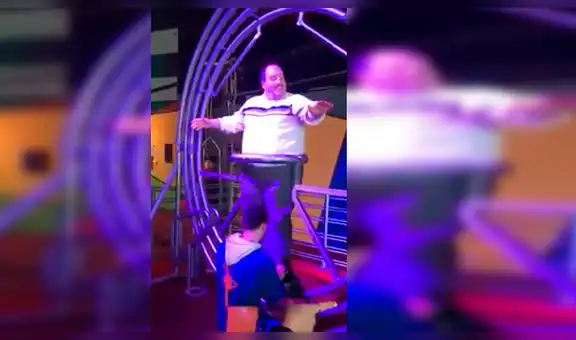 Facebook viral: filman a docente en juego mecánico y todo acaba mal [VIDEO]