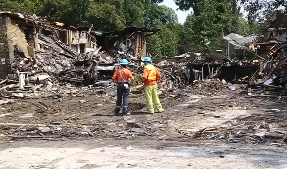 Mujer ebria que chocó contra casa y causó explosión demanda a bar por dejarla emborracharse