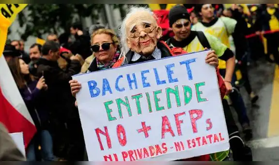 La profesora que se enfrenta a las AFP: “El sistema de pensiones atenta contra los derechos de las personas” [VIDEO]