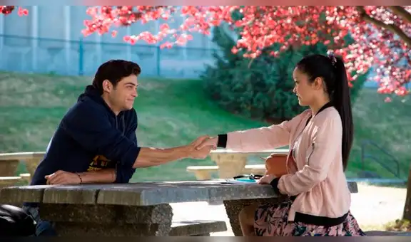 Juntan firmas para una segunda entrega de "A todos los chicos de los que me enamoré" [VIDEO]