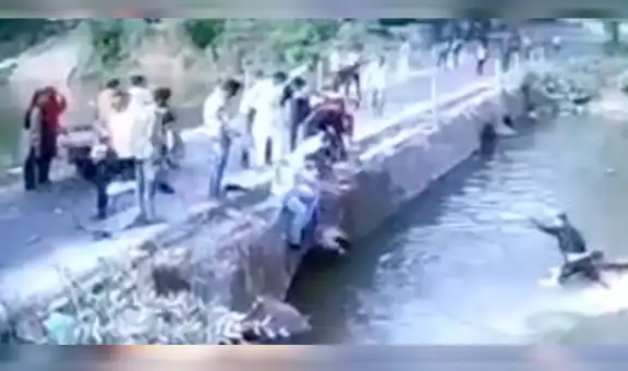 Pretende salvar a su hijo con desesperada acción y obtiene un dramático desenlace [VIDEO]