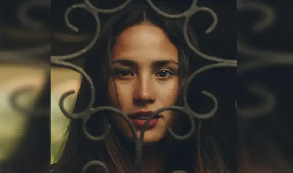 Cantante peruana Canela China lanza “La purita verdad” junto al director musical de Maluma