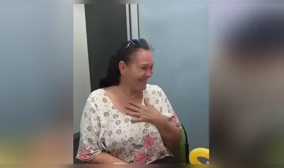 Bebé sordo protagoniza conmovedora escena al poder escuchar por primera vez [VIDEO]