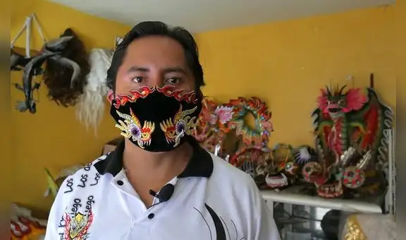 Artesano boliviano confecciona mascarilla contra el Covid 19, inspirada en la diablada 