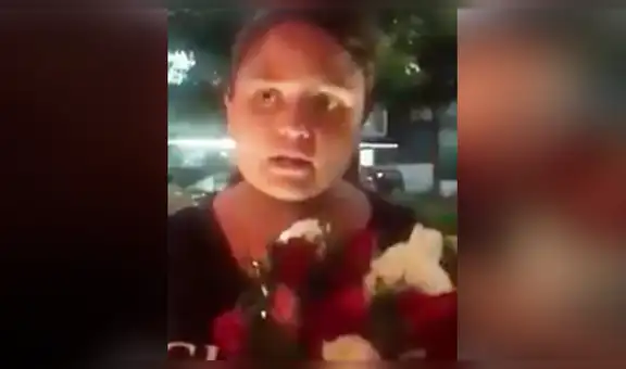 Vendedora se acerca a pareja para ofrecer sus rosas y descubre insólito secreto [VIDEO]