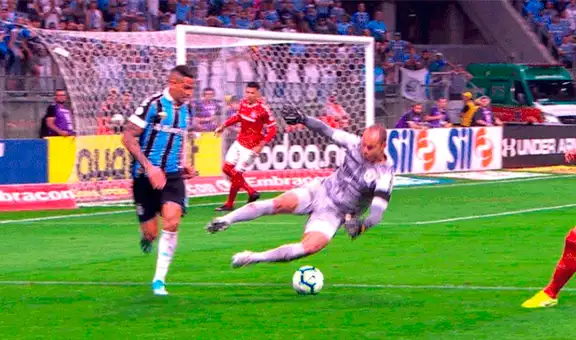 Salvaje patada de arquero de Inter contra delantero del Gremio [VIDEO]