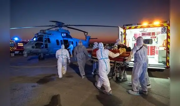EE. UU. registra brutal récord por coronavirus: 884 muertes en un solo día, 5 100 en total