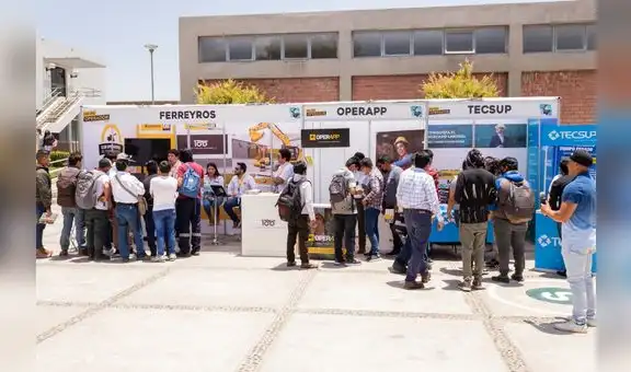 Tecsup recibió a operadores de equipo pesado de todo el sur del Perú