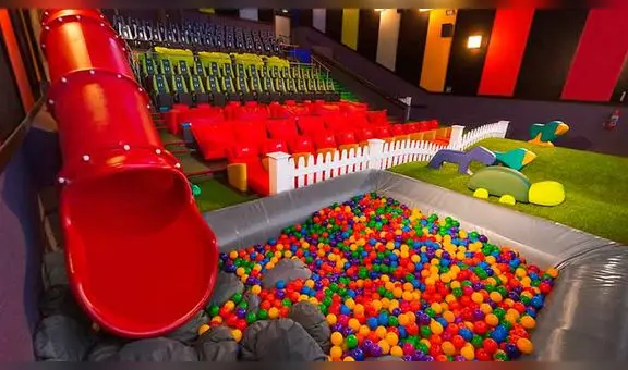 Inauguran sala junior de Cinepolis Larcomar con tobogán y zona de juegos