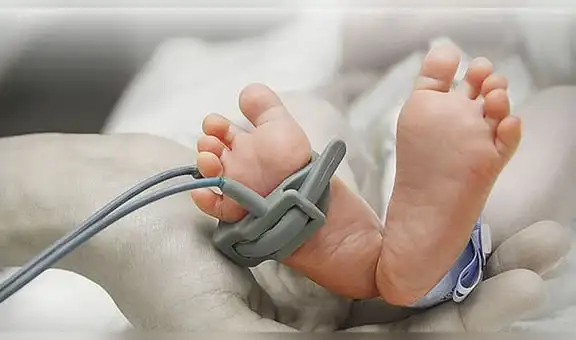 "Necesita un papá": creyente retiró donación a niña con cáncer criada por lesbianas