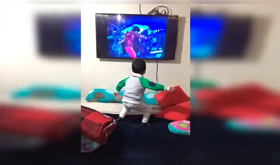 Facebook viral: niño imita a Michael Jackson con sus pasos de baile al ritmo de 'Thriller' [VIDEO]