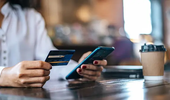 Operaciones a través de la banca móvil superan los 219 millones al mes, según Asbanc