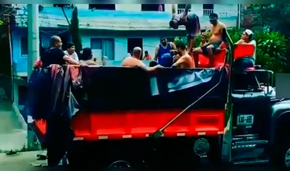 Vecinos convierten camión volquete en una piscina durante cuarentena por COVID-19 [VIDEO]