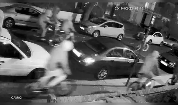 Escalofriante momento en que pandilla saca machetes y espadas antes de matar a un padre adolescente [VIDEO]