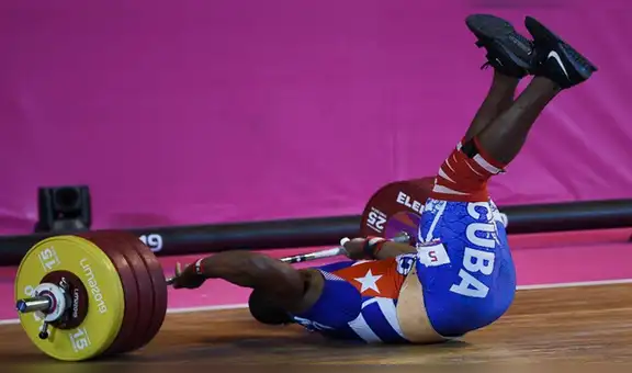 Juegos Panamericanos 2019: atleta cubano casi se desnuca por levantar pesas de 211 kilos