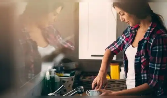 Oxfam: mujeres latinomericanas dedican casi una jornada laboral semanal al trabajo doméstico no remunerado