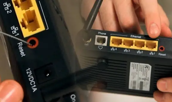 ¿Para qué sirve el agujero reset que está en la parte trasera del router y cómo utilizarlo?