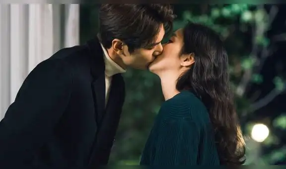 Lee Min Ho y Kim Go Eun destilan felicidad en la playa y alborotan las redes sociales