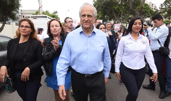 Francisco Diez-Canseco presenta su precandidatura presidencial por Perú Nación