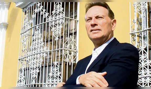 Stephen M. Hart: “Los heraldos negros es un libro romántico”