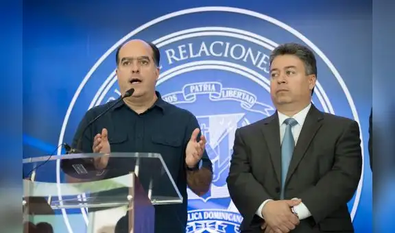 Gobierno de Maduro y oposición seguirán diálogo esta vez en Caracas