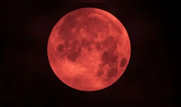 Increíbles imágenes de cómo se vio la Superluna de sangre de lobo en el mundo [FOTOS]