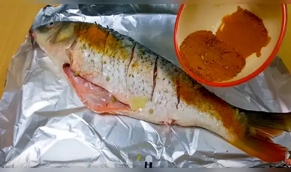 ¿Qué ocurre si intentas cocinar un pescado con cientos de fósforos? [VIDEO]