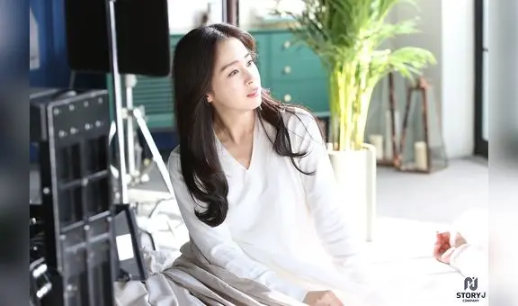 Kim Tae Hee celebra sus 40 años con fotos inéditas junto a Bi Rain y festeja el éxito de Hi Bye Mama