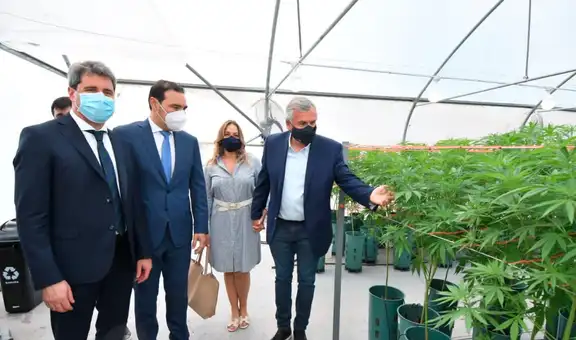 Argentina inaugura el primer laboratorio de cannabis con fines medicinales 