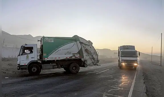 Arequipa: convoy de 100 compactadoras descargó residuos de 16 distritos