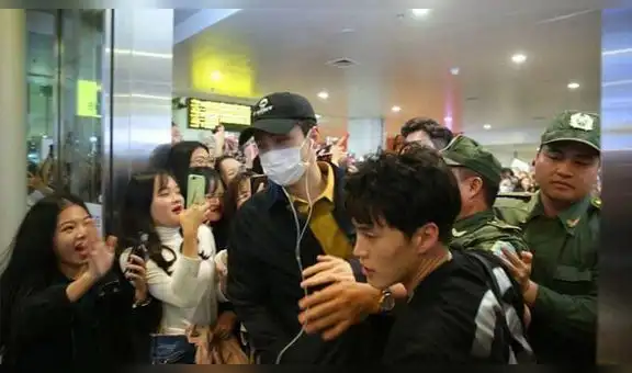 EXO: Chanyeol y Sehun tuvieron violento recibimiento en el aeropuerto de Vietnam