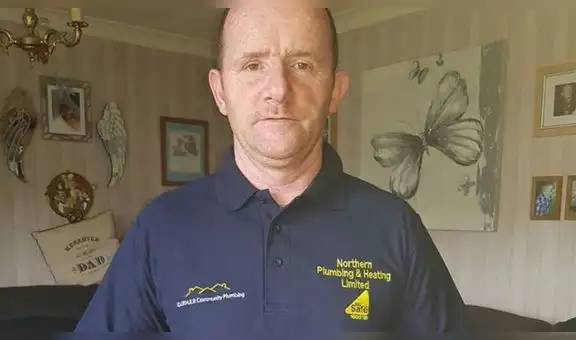 Gasfitero no le cobra a ancianos por sus servicios y la historia se vuelve viral [FOTOS]